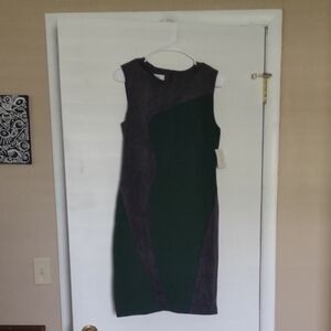 Elegant Green and Gray Sleeveless Dress